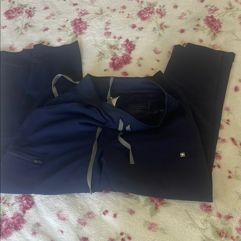 Women's Navy FIGS SCRUB Pants M/T